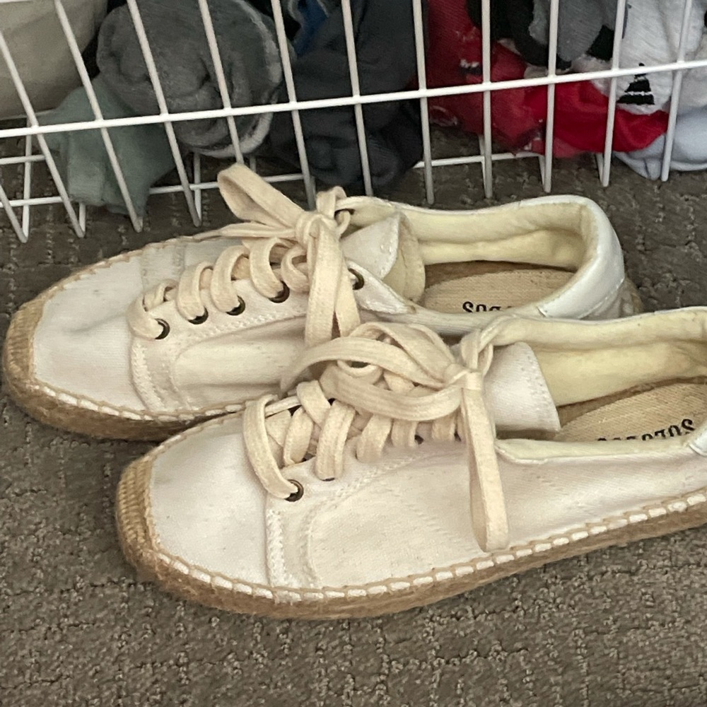 Size 7.5 barely worn Soludos